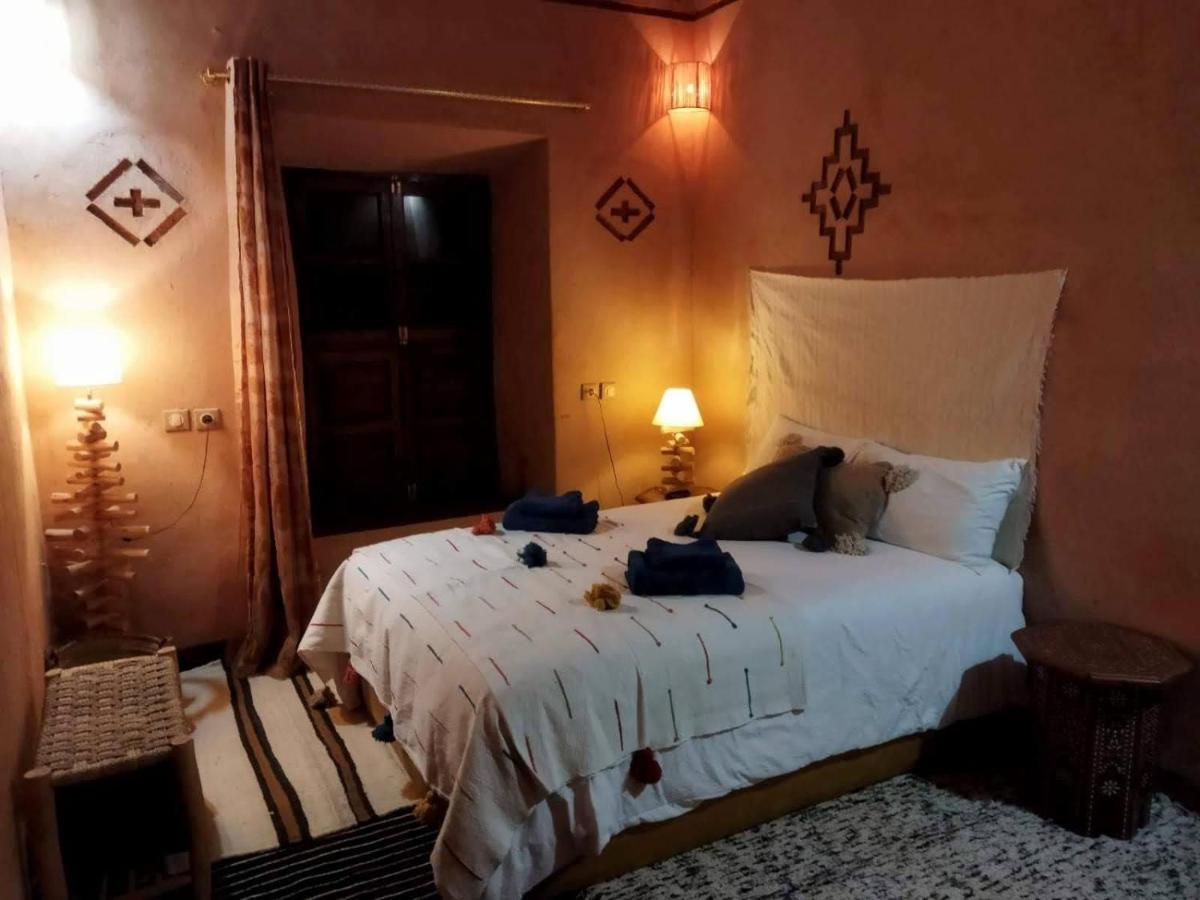 Maison D'Hotes Izza Kelaat-M'Gouna 外观 照片