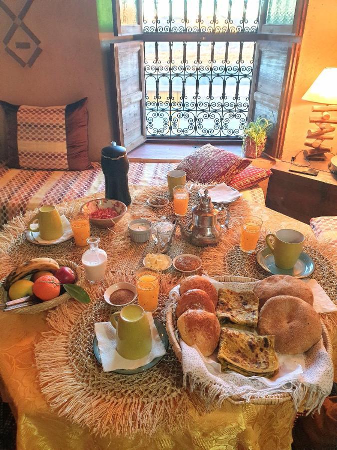 Maison D'Hotes Izza Kelaat-M'Gouna 外观 照片