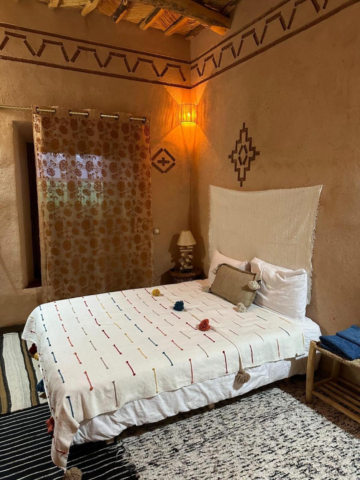 Maison D'Hotes Izza Kelaat-M'Gouna 外观 照片